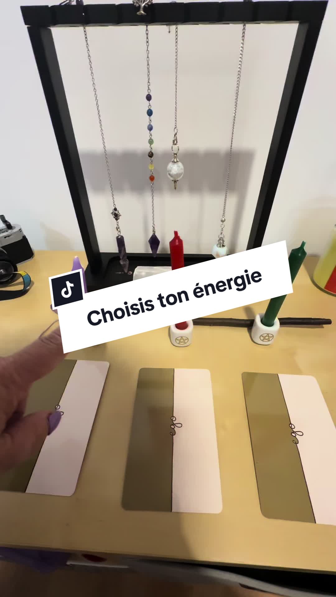 @Annie Moon sorci&egrave;re guidante