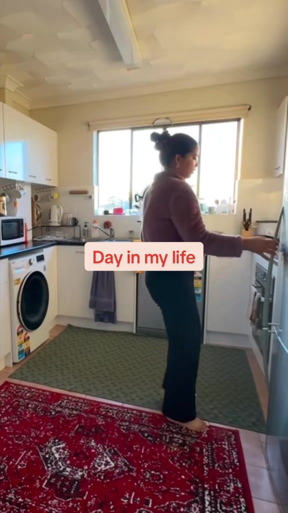 @nursewhovlogs