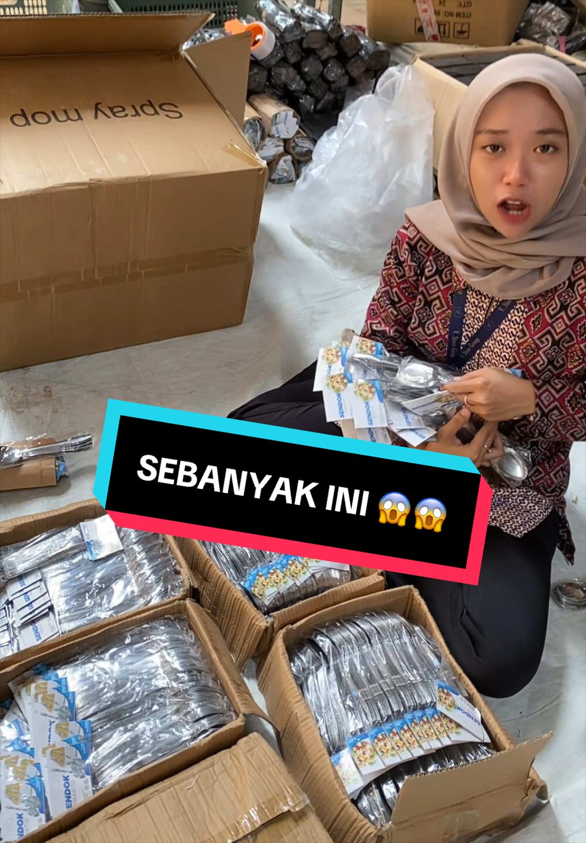 @V MART NUSANTARA