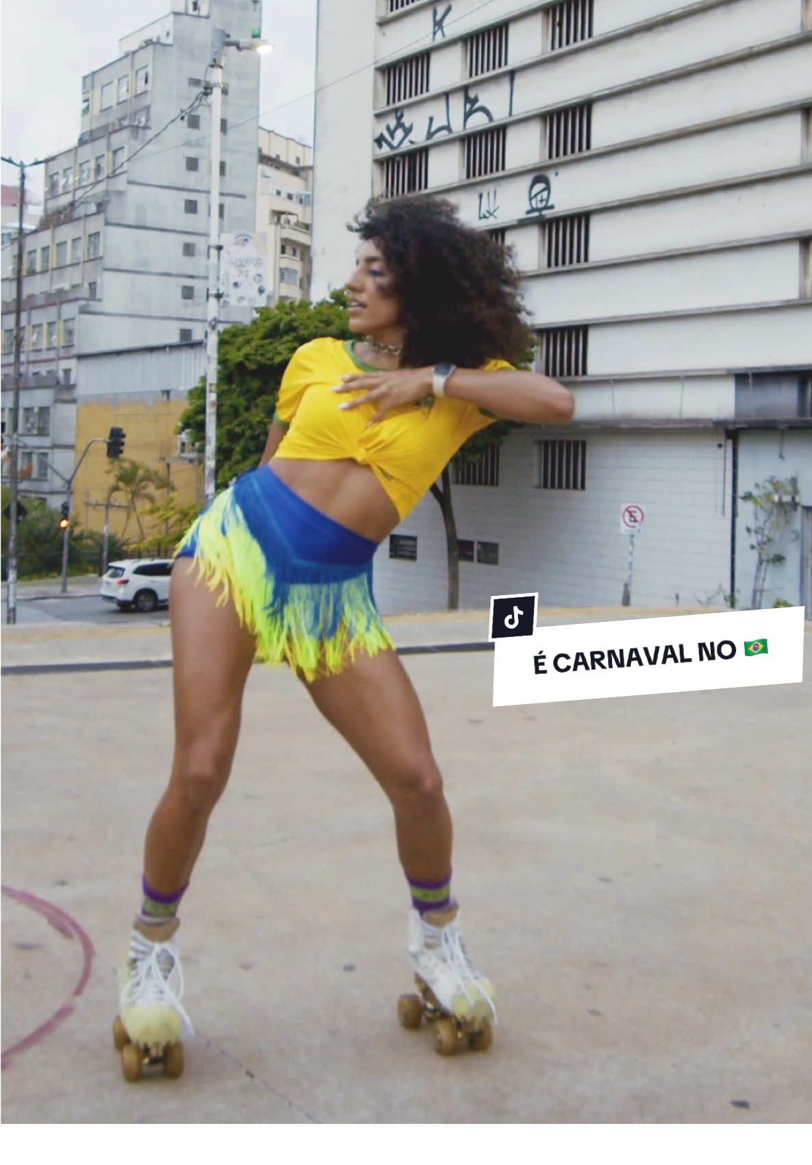 @Vit&oacute;ria Albanese