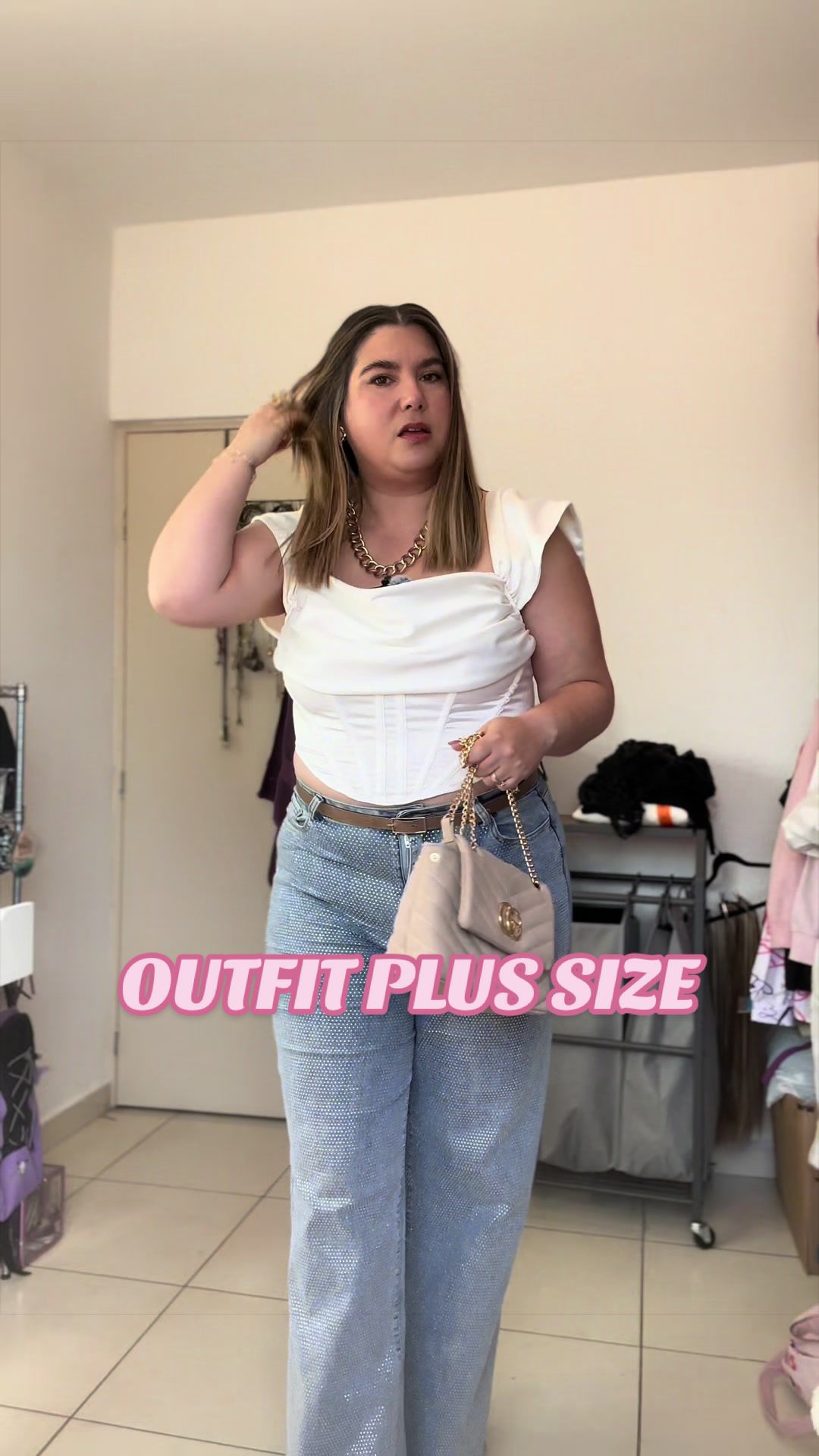 @TJKarolyn | Plus Size Model