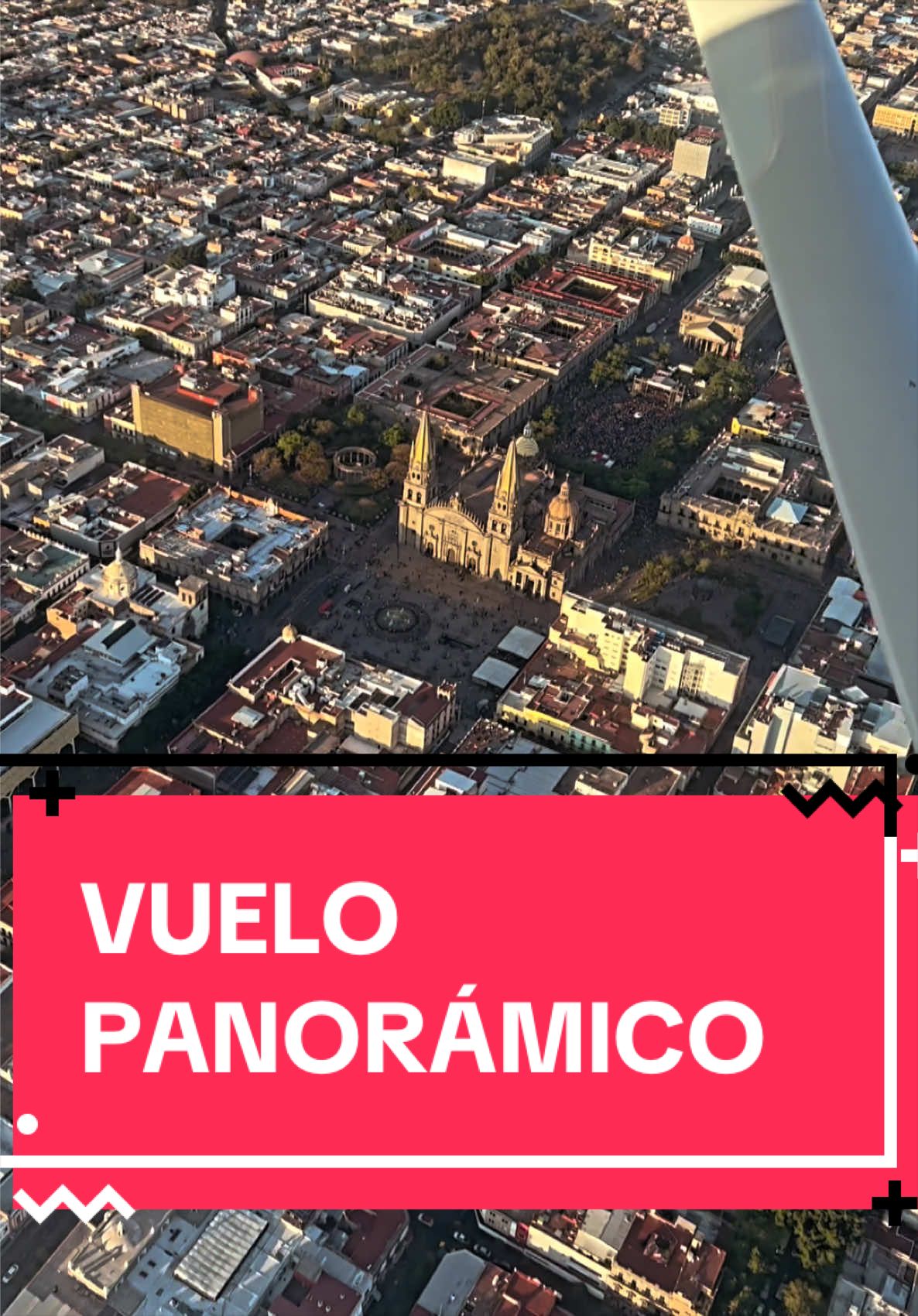 @Vuelos SkyExplore