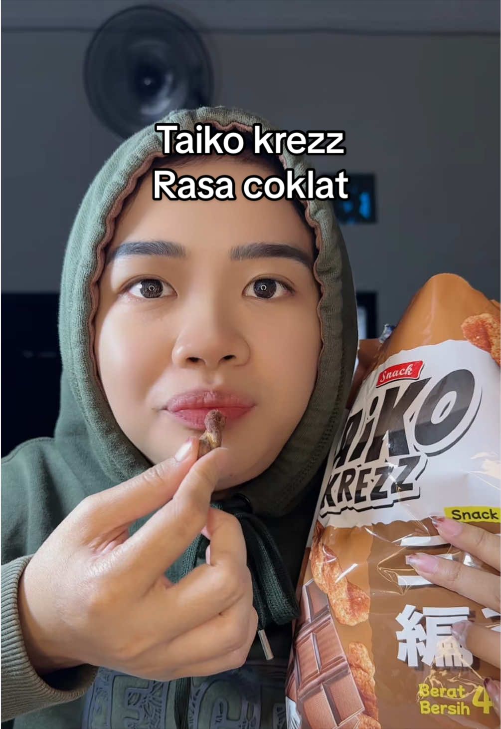 @EkaNis14