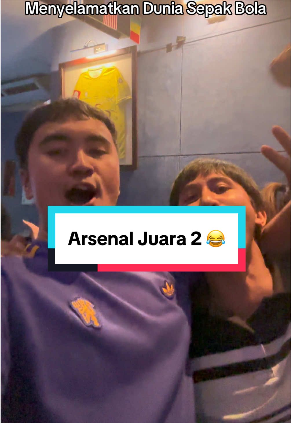 @FANS EMYU GARIS KERAS