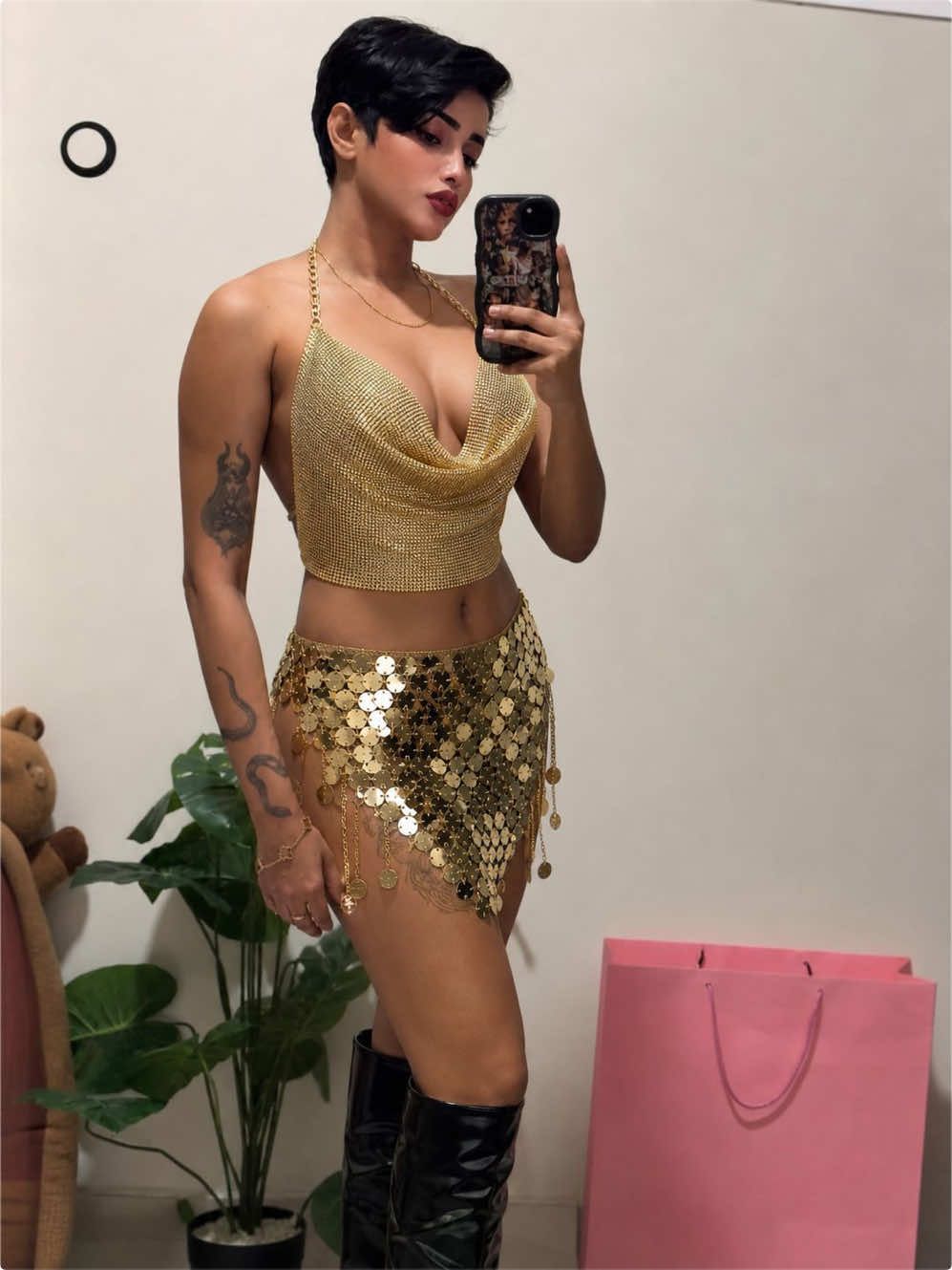 @D7 👠 𖣂︎