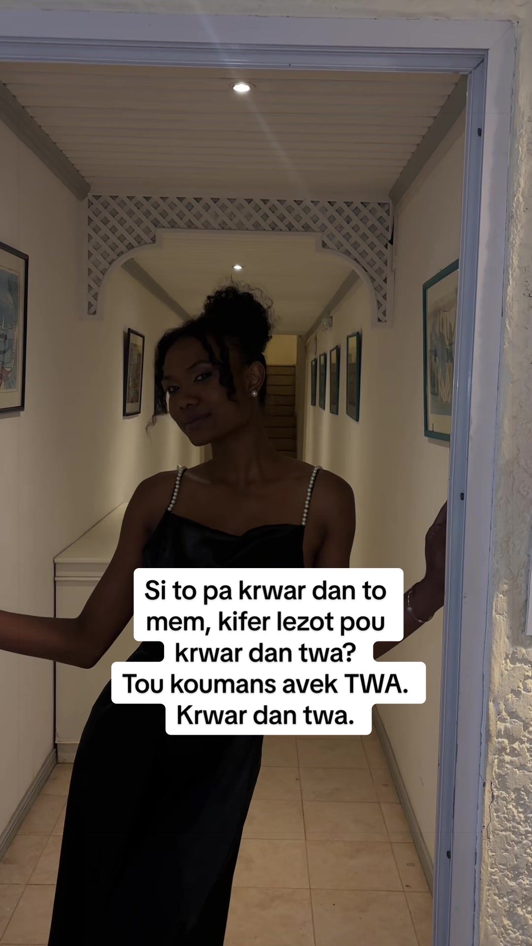 @Anne Murielle Ravina