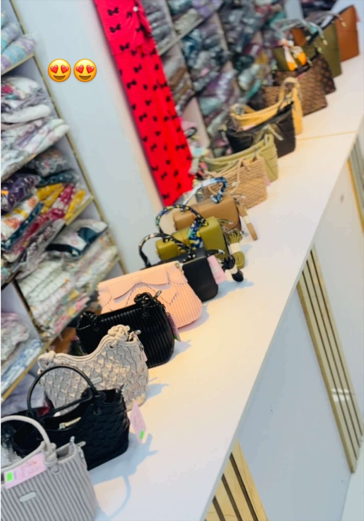 @vintagefashion93