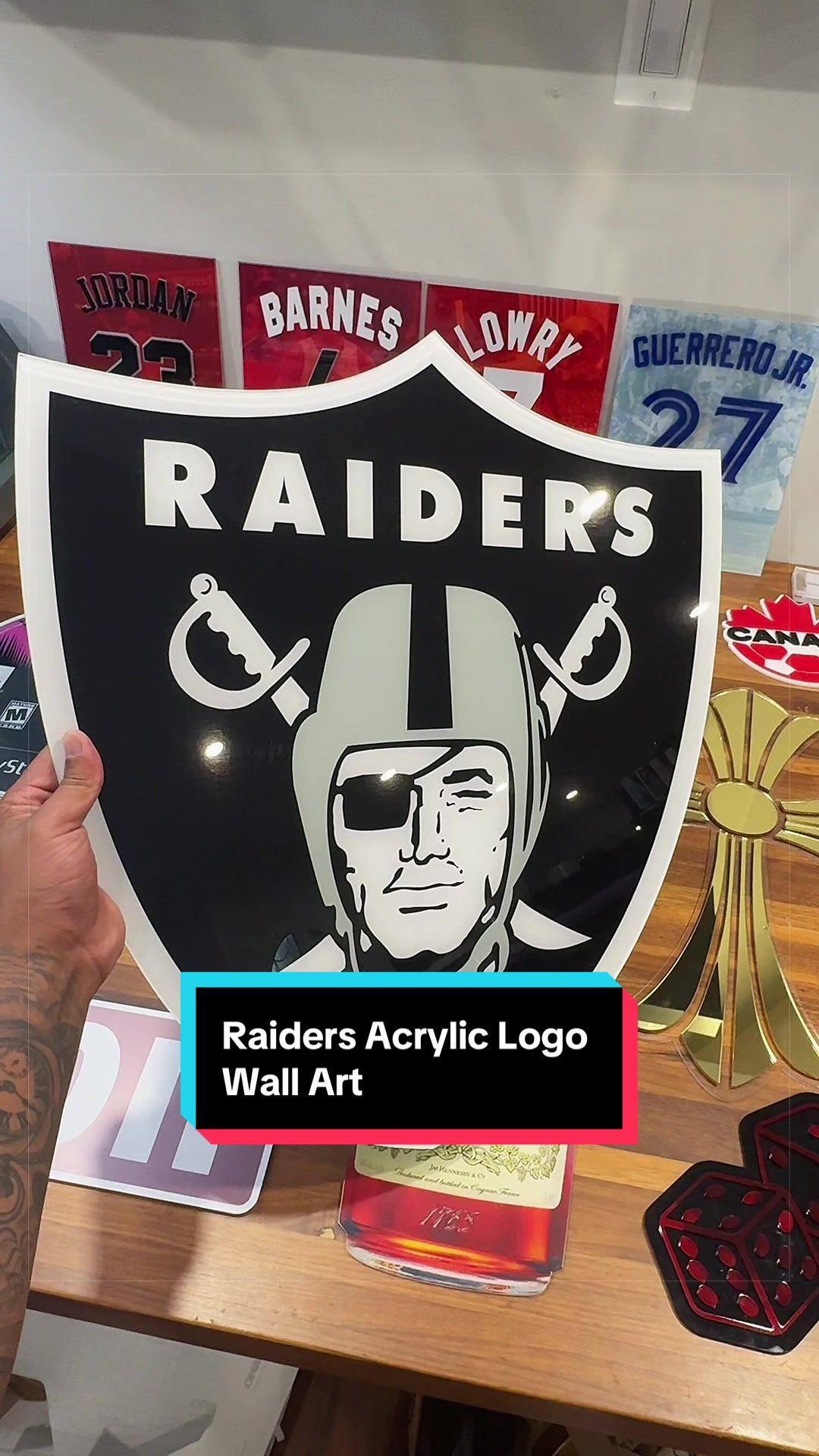 @MazerDesign | Acrylic Wall Art