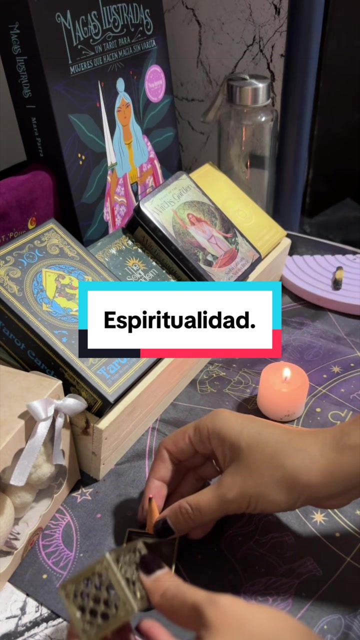 @T de Tarot