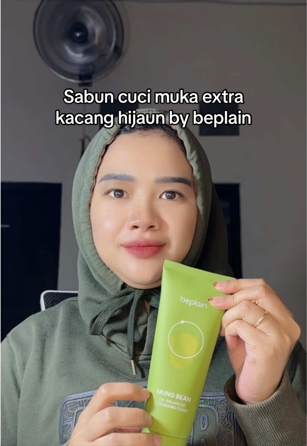 @EkaNis14