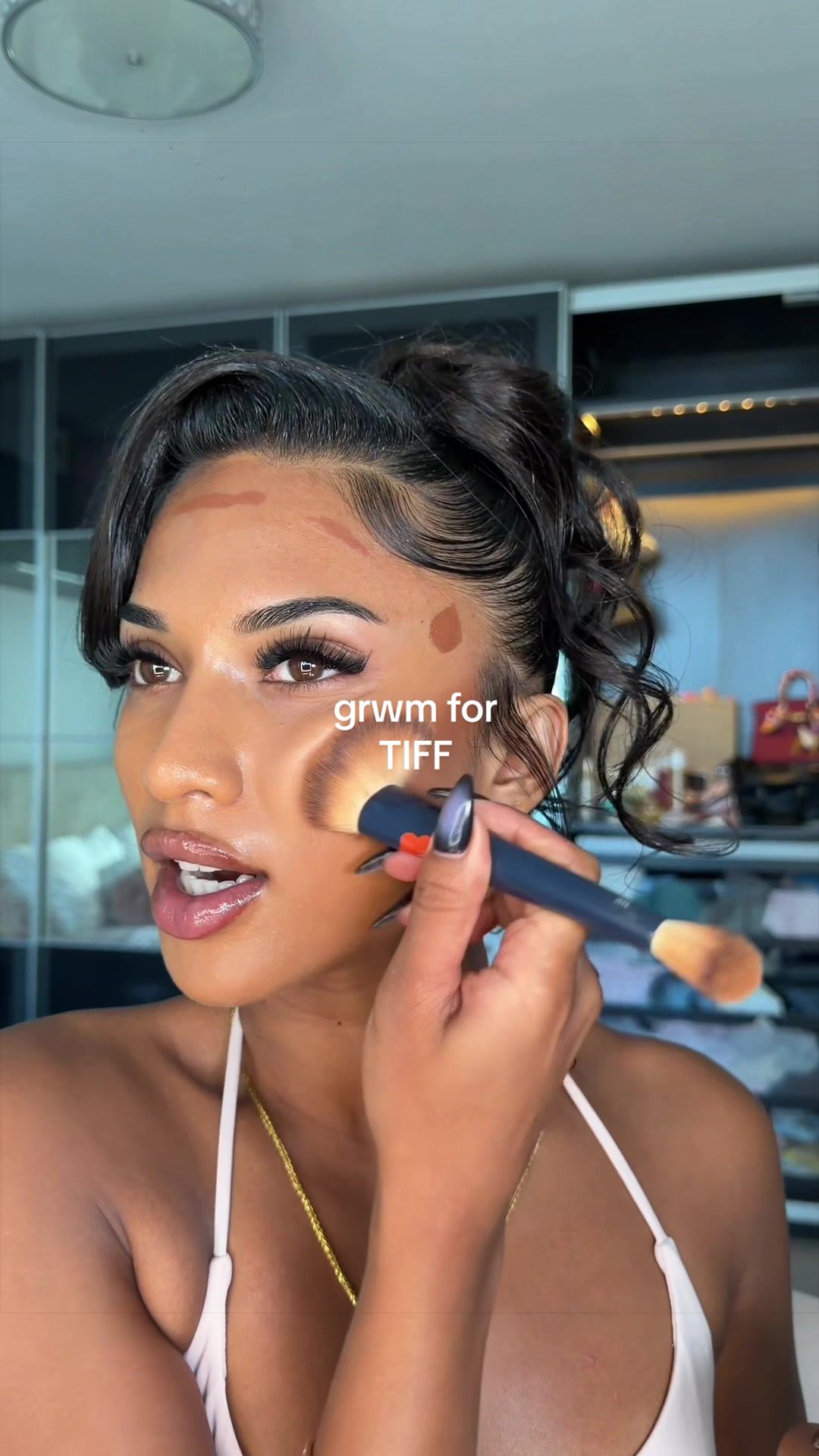 @𝒥