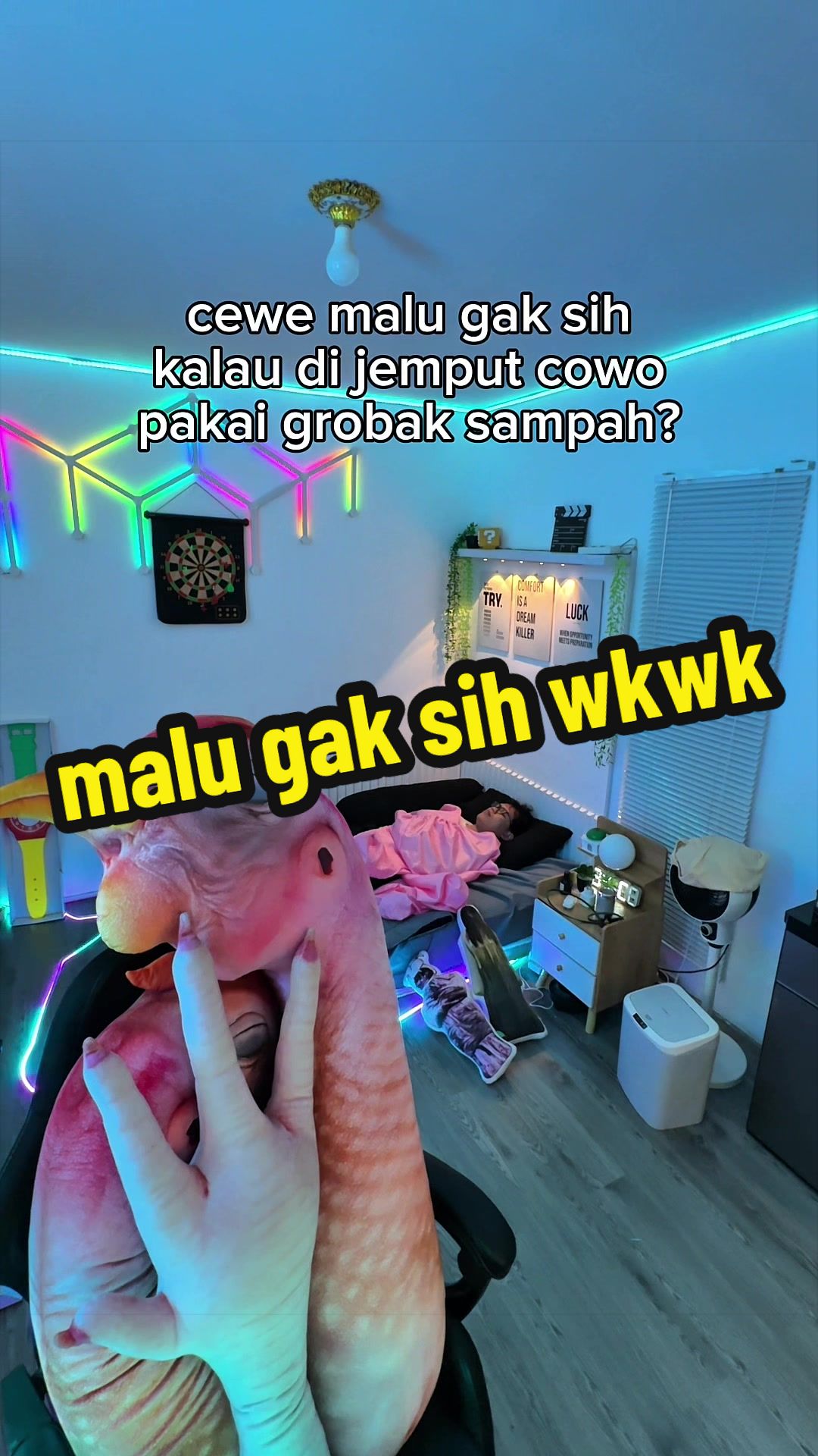 @Kamar Aesthetic