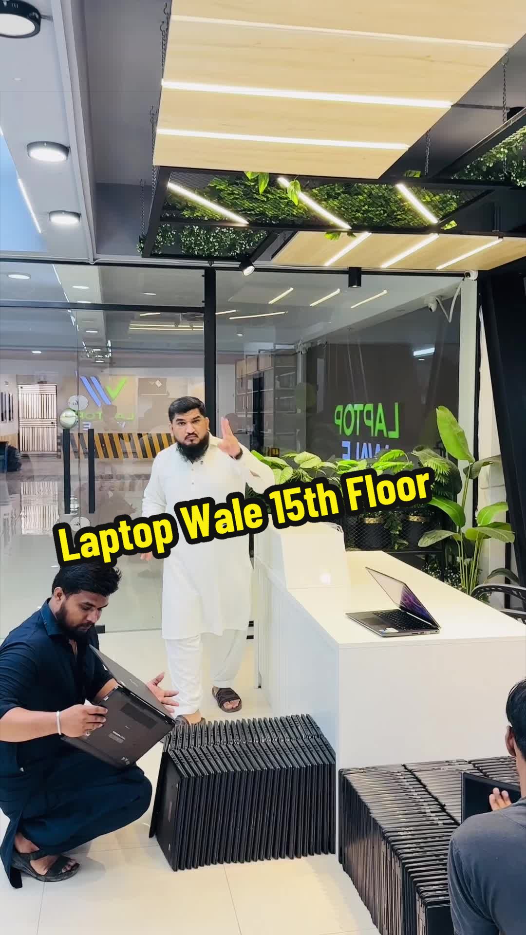 @Laptop Wale💻