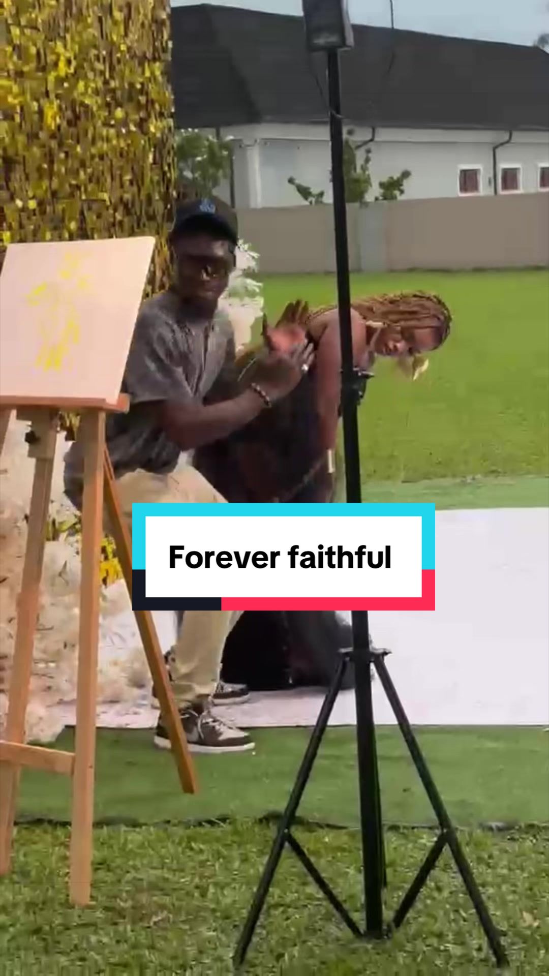 @️