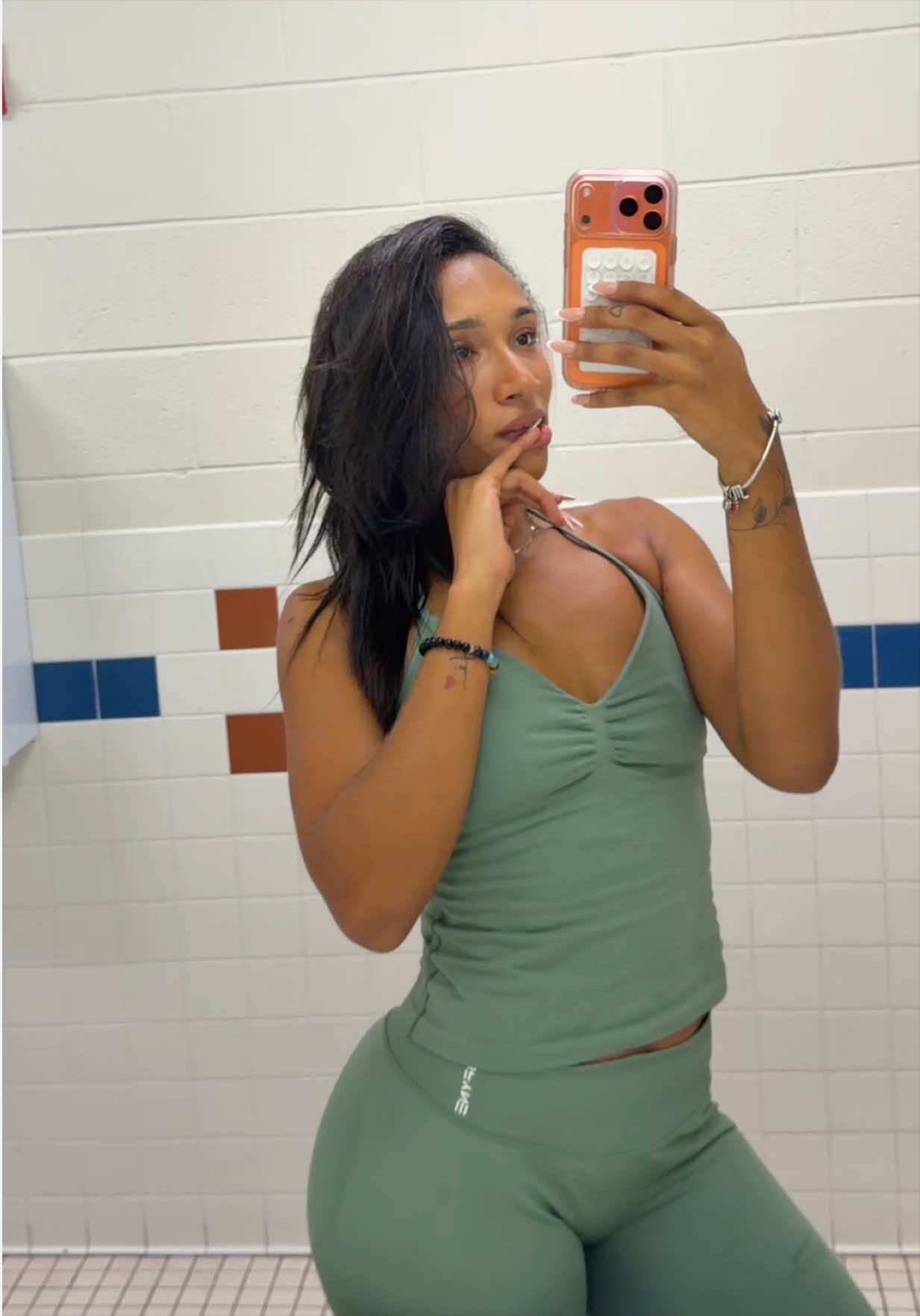 @Flávia Gonçalves
