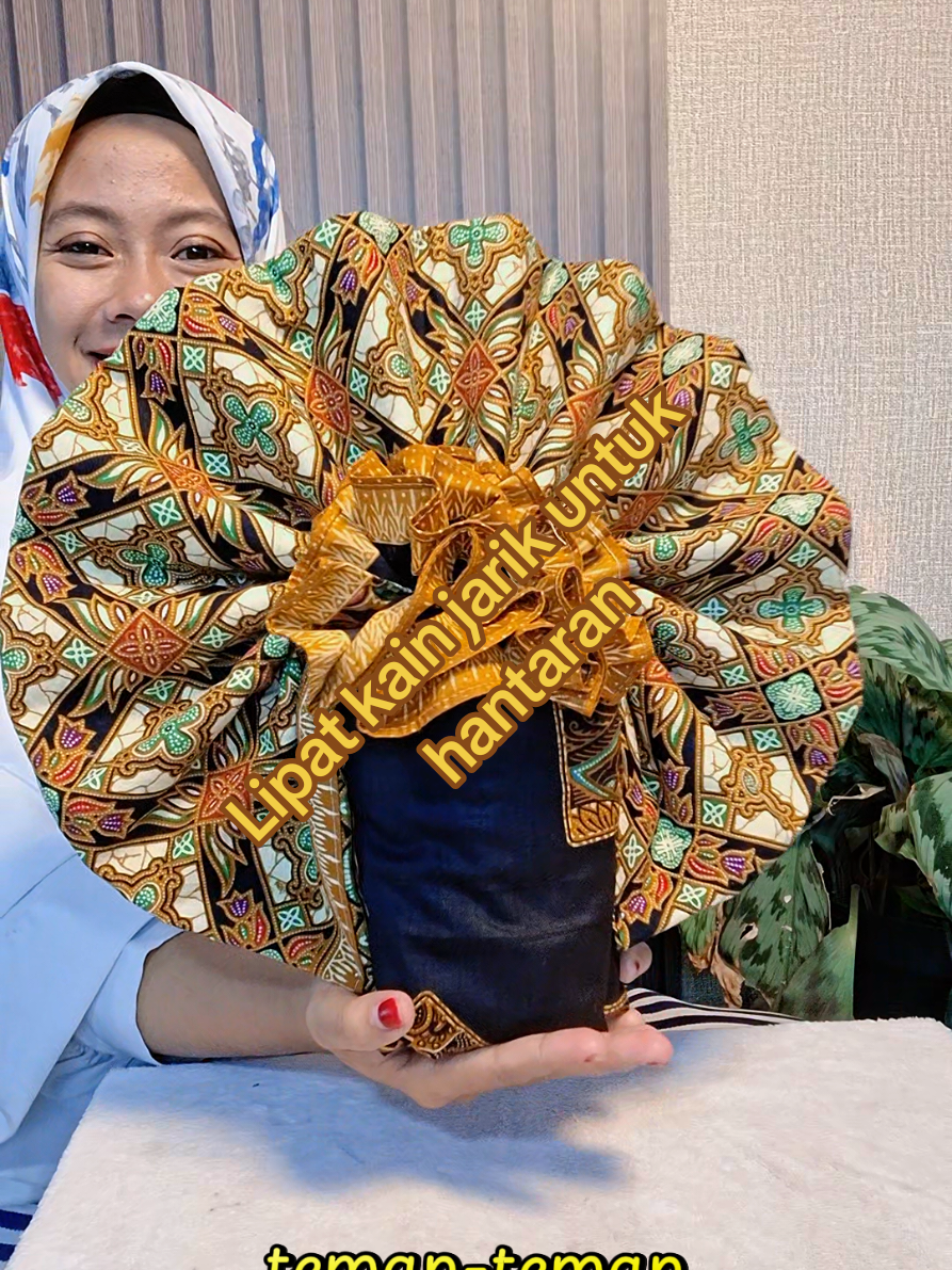 @Siti Fatimah|Gift Box