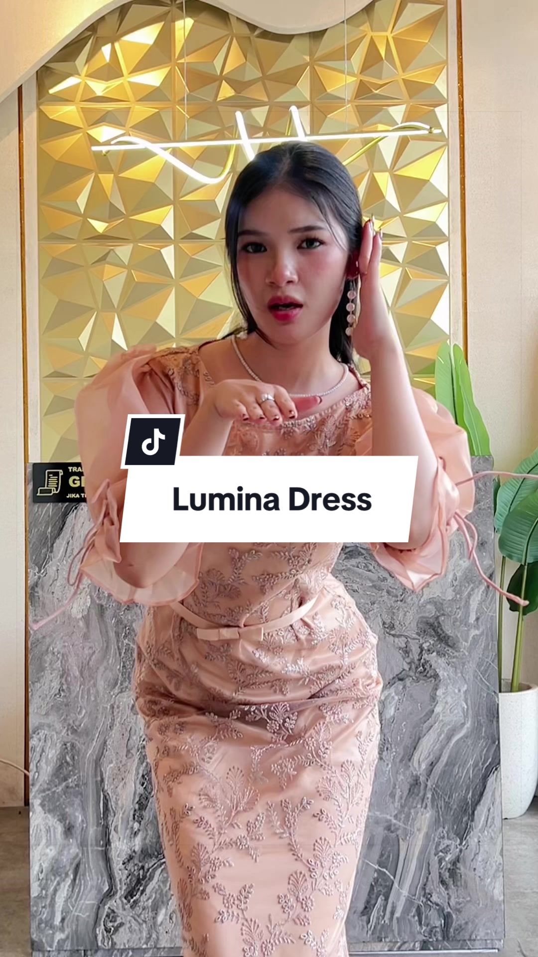 @Miss Nomi