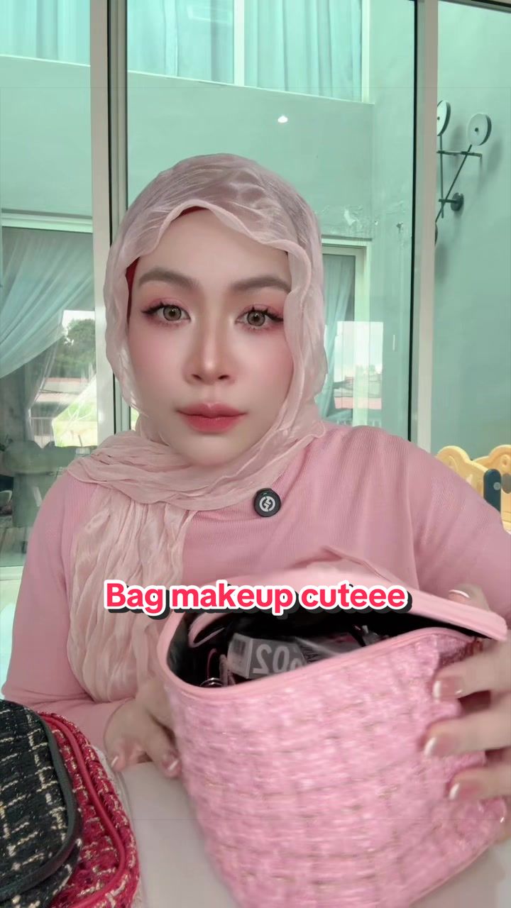 @Founder Hayda Scarf