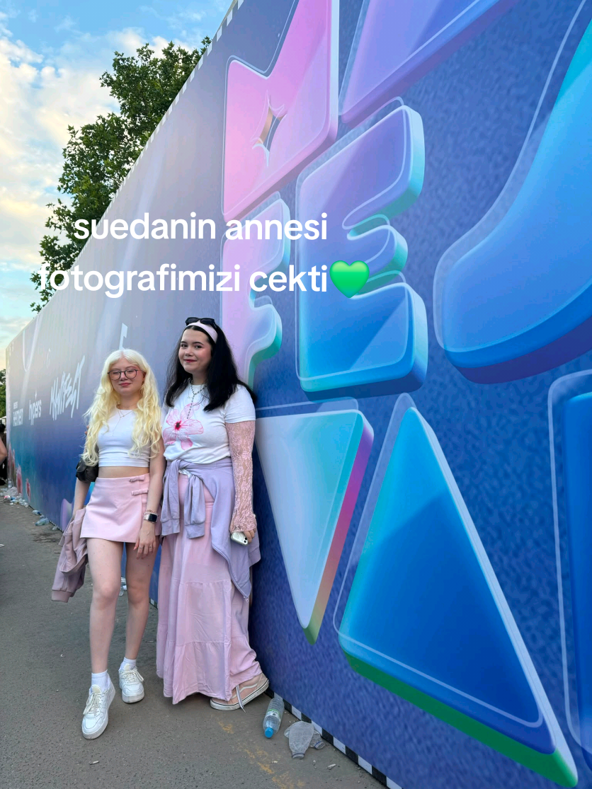@şeyda ⋆˚꩜。