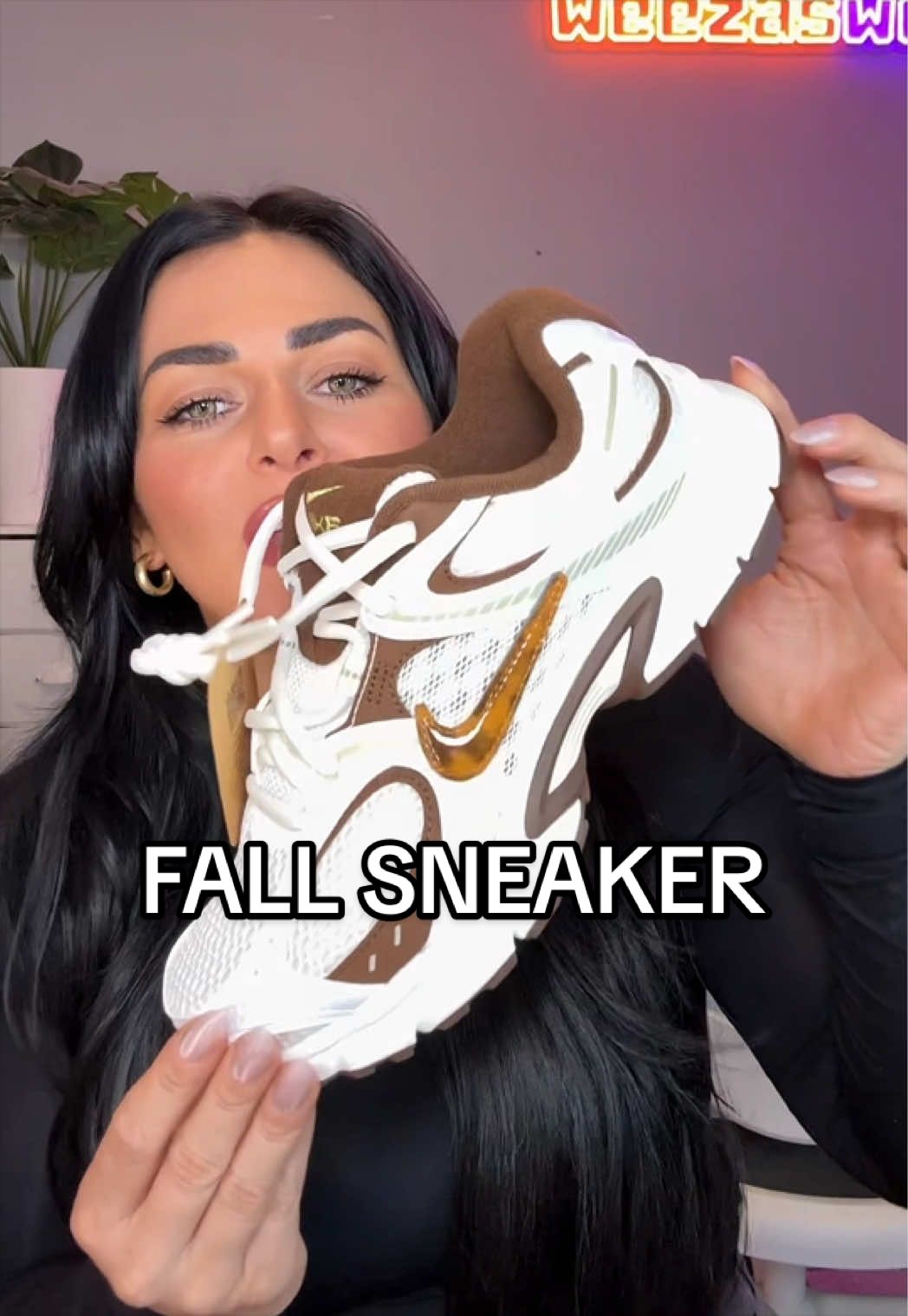 @weezasworld