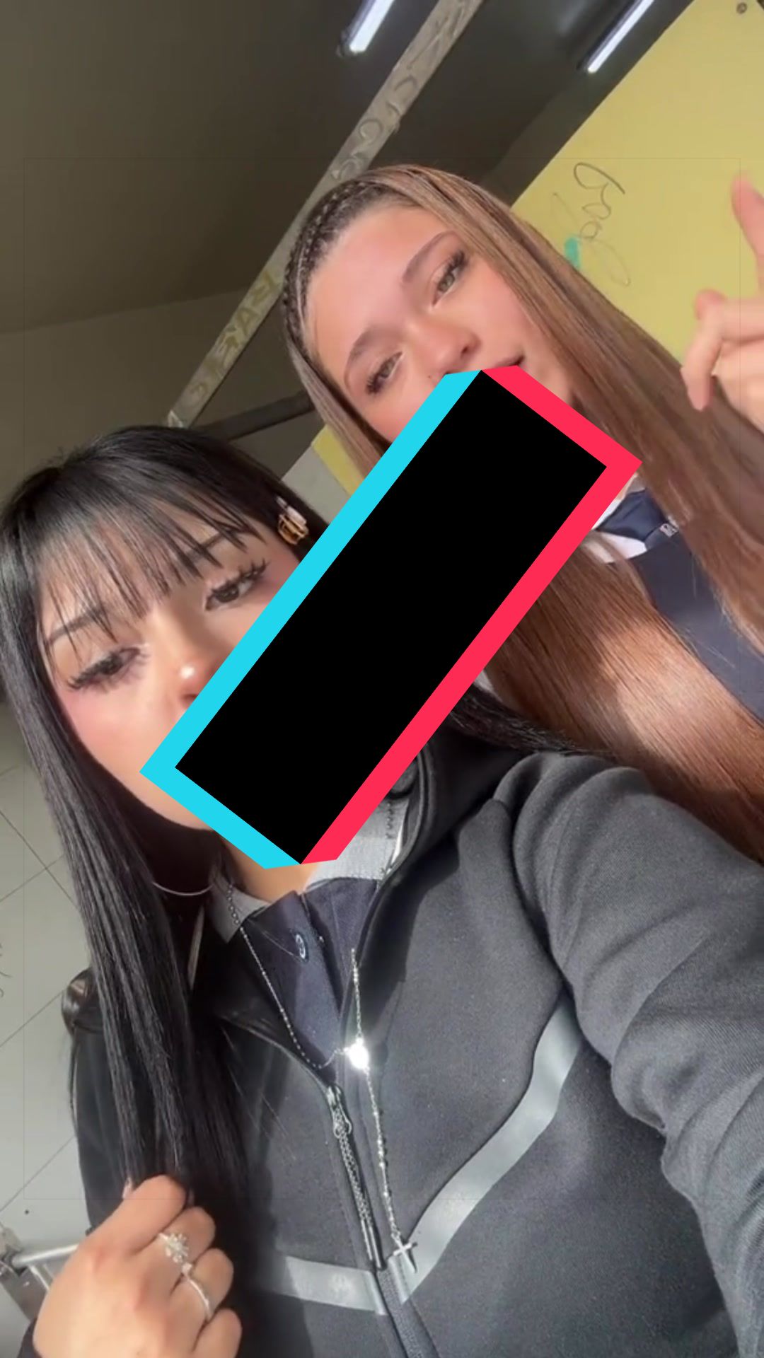 @❦