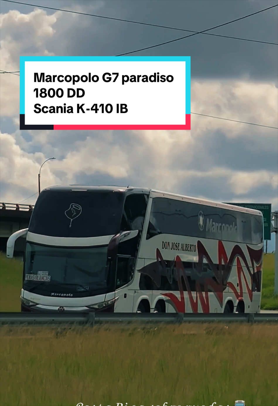 @Costa Rica sobre ruedas 🚌🇨🇷
