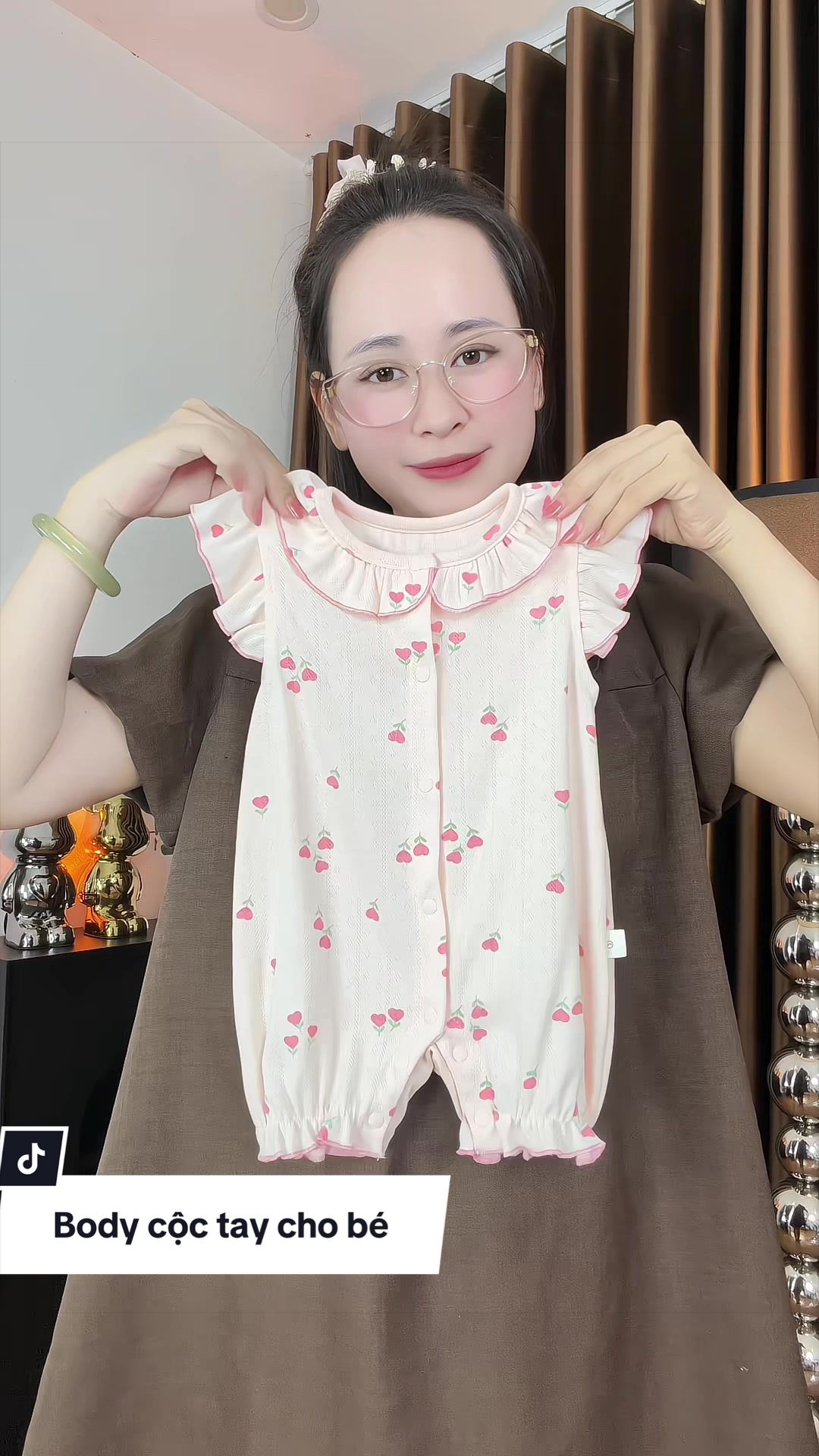 @Mẹ Lan Hương 2 Bé