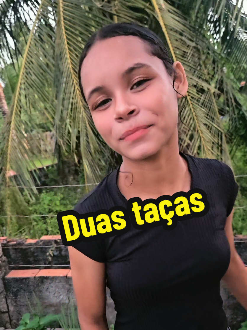 @BEATRIZ COM PAPAI