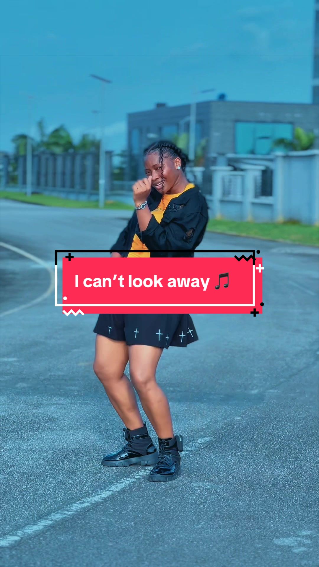 @E_VA vibes ❤️🔥🤍🖤