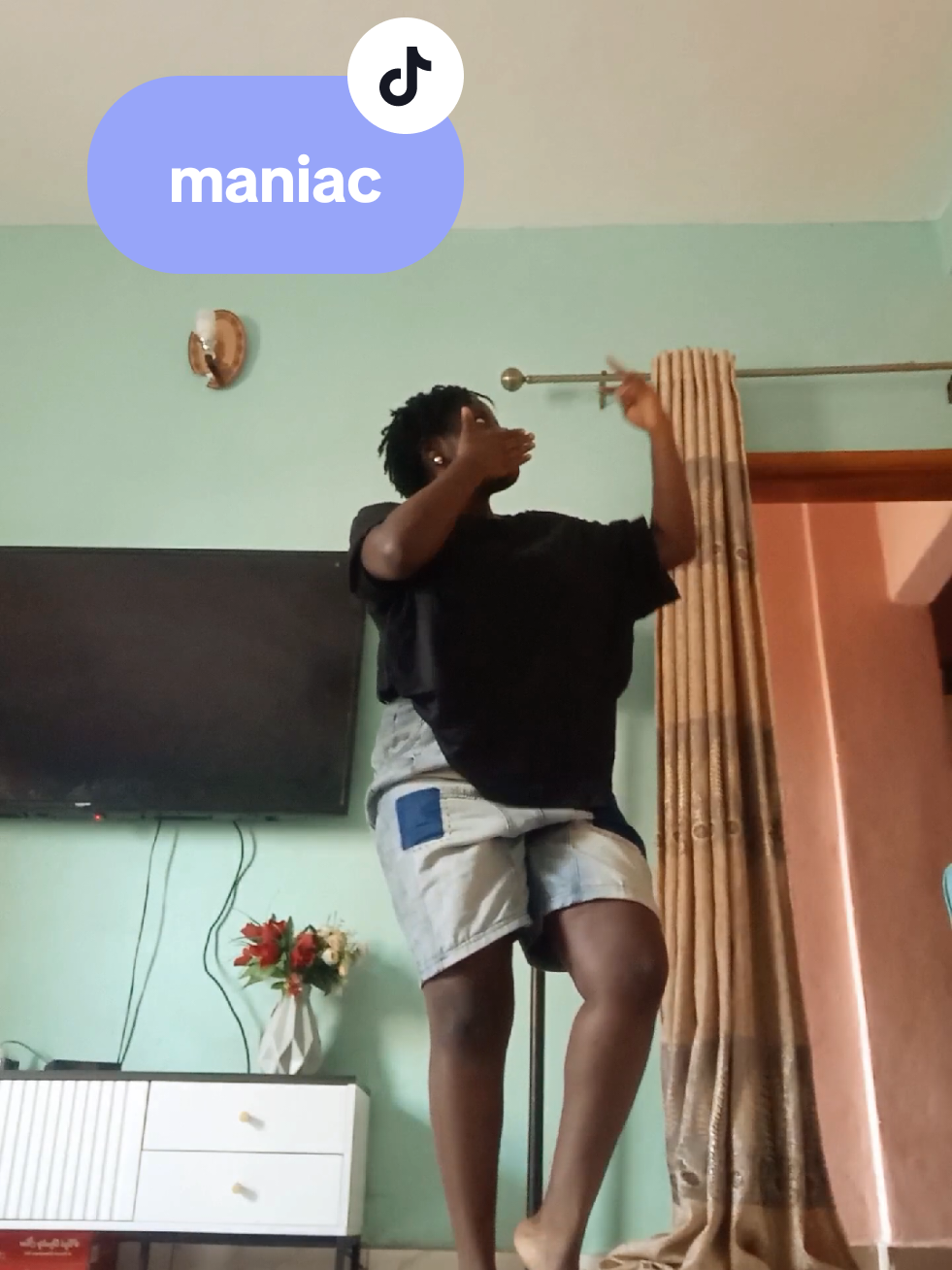 @djeneva 🇨🇲