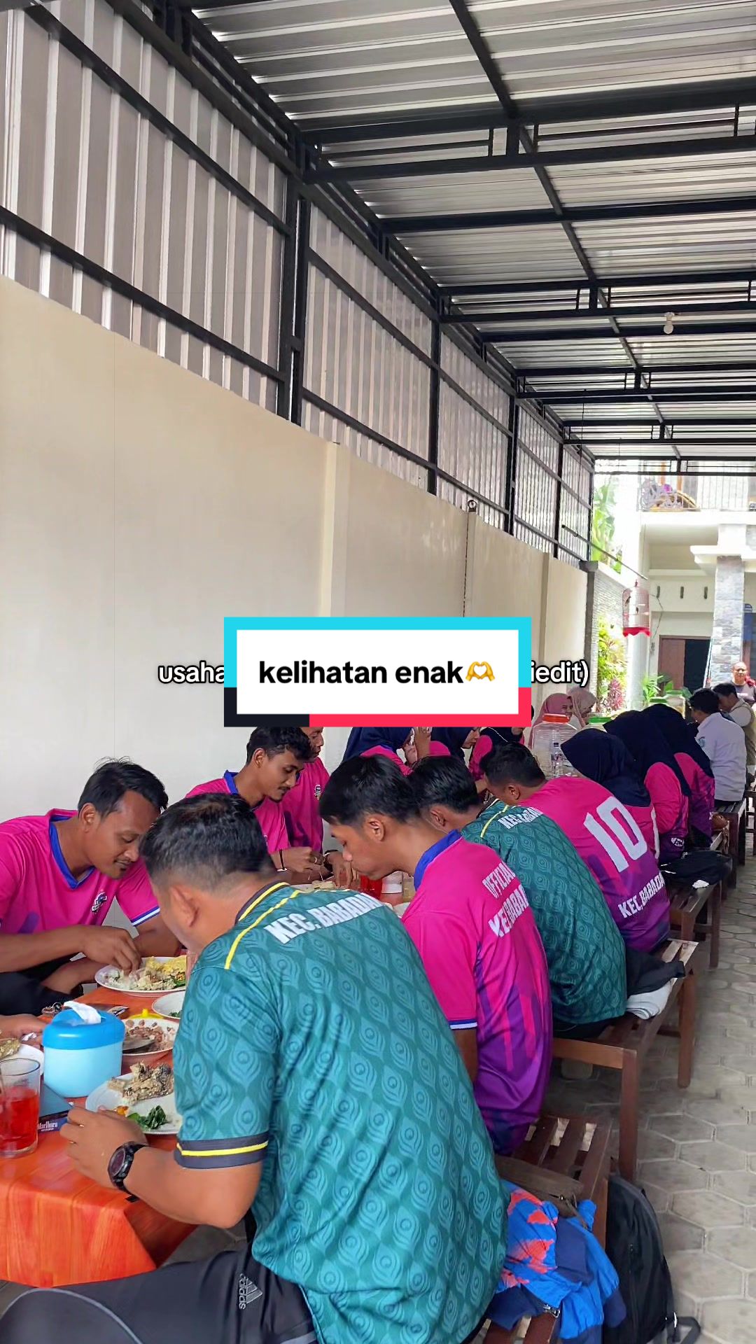 @Ayam Lodho Bu Sri