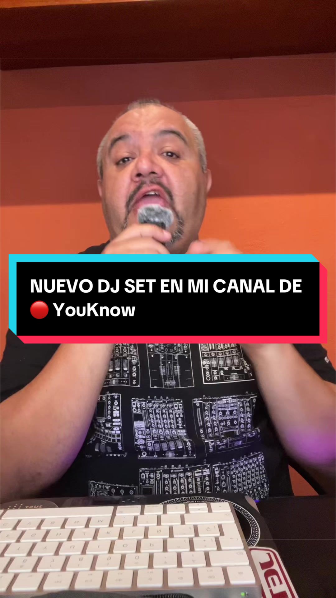 @Javier Dee | DJ