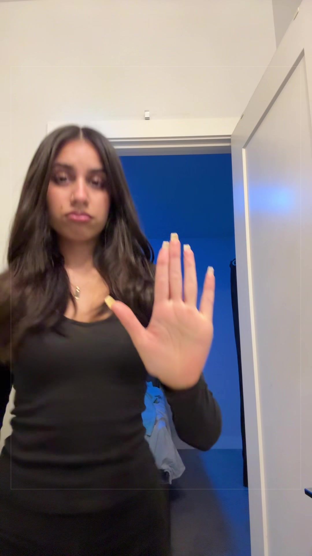 @M.R
