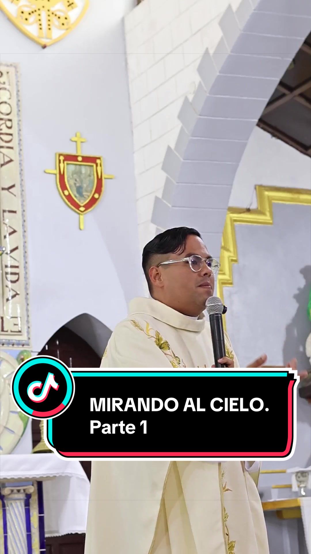 @Padre Arcangel Casique