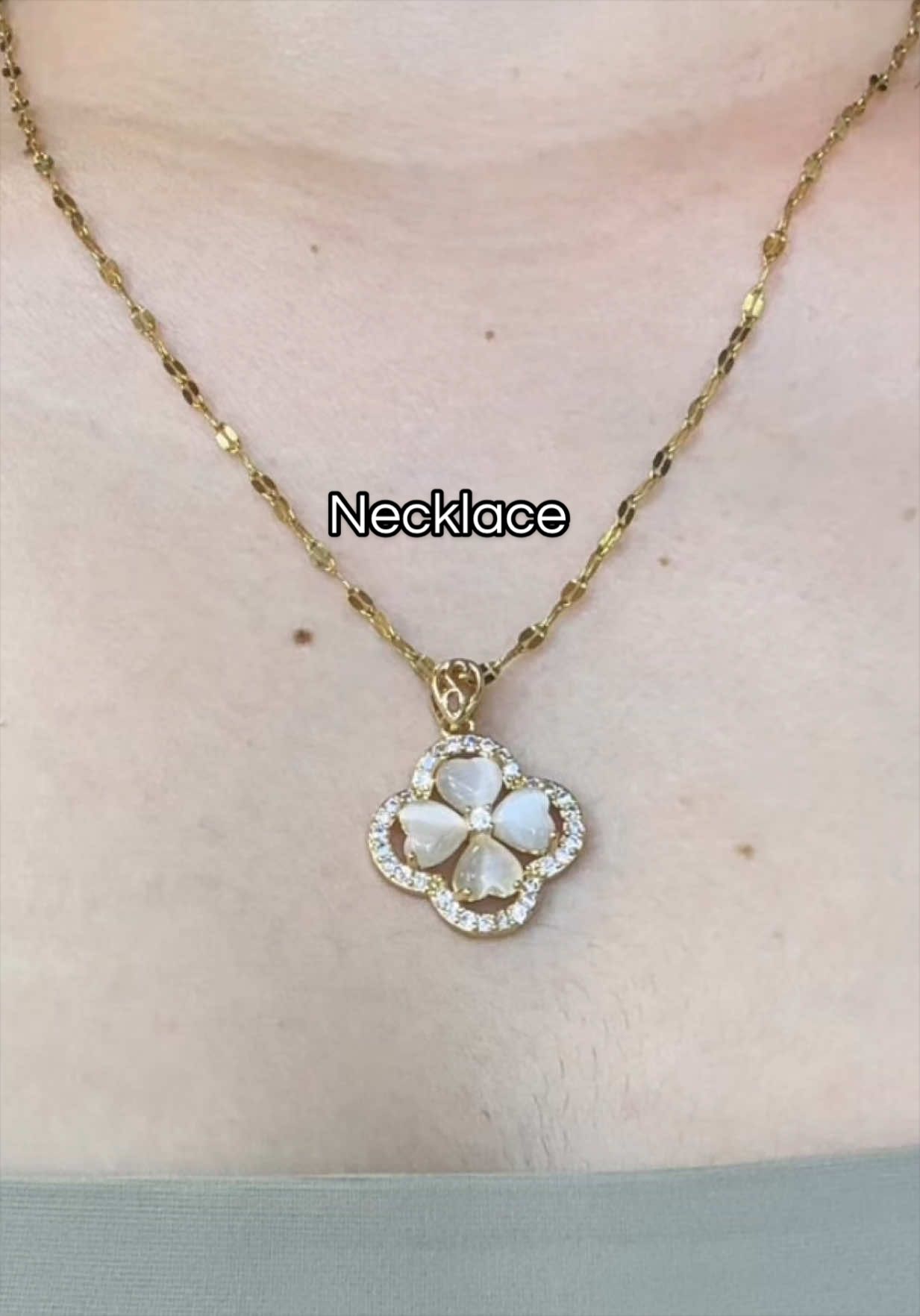 @Hazelpetipit