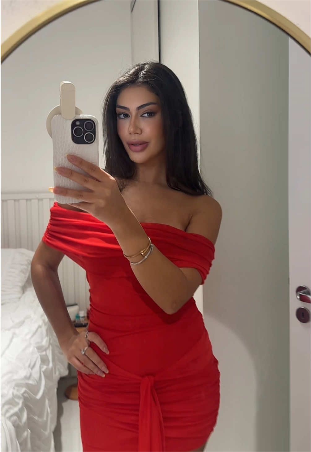 @Manuely🧜🏽♀️