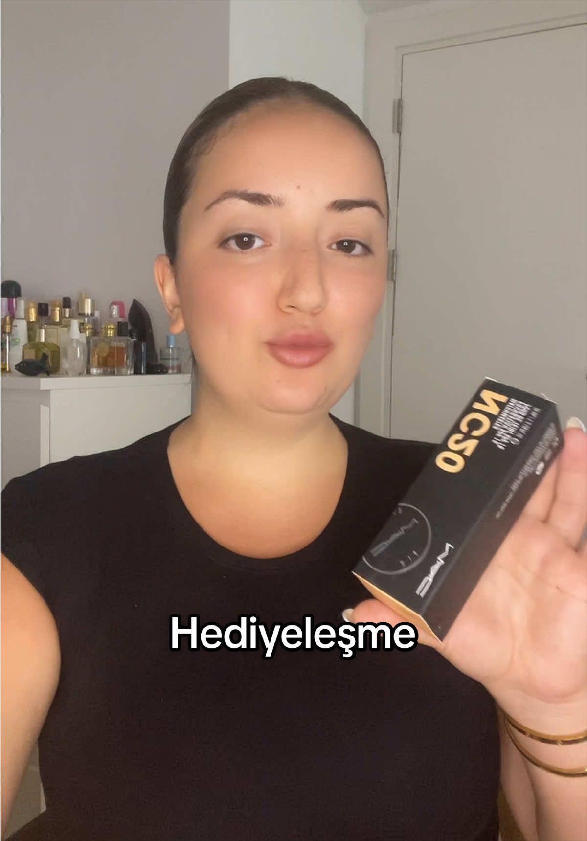 @Hazallll