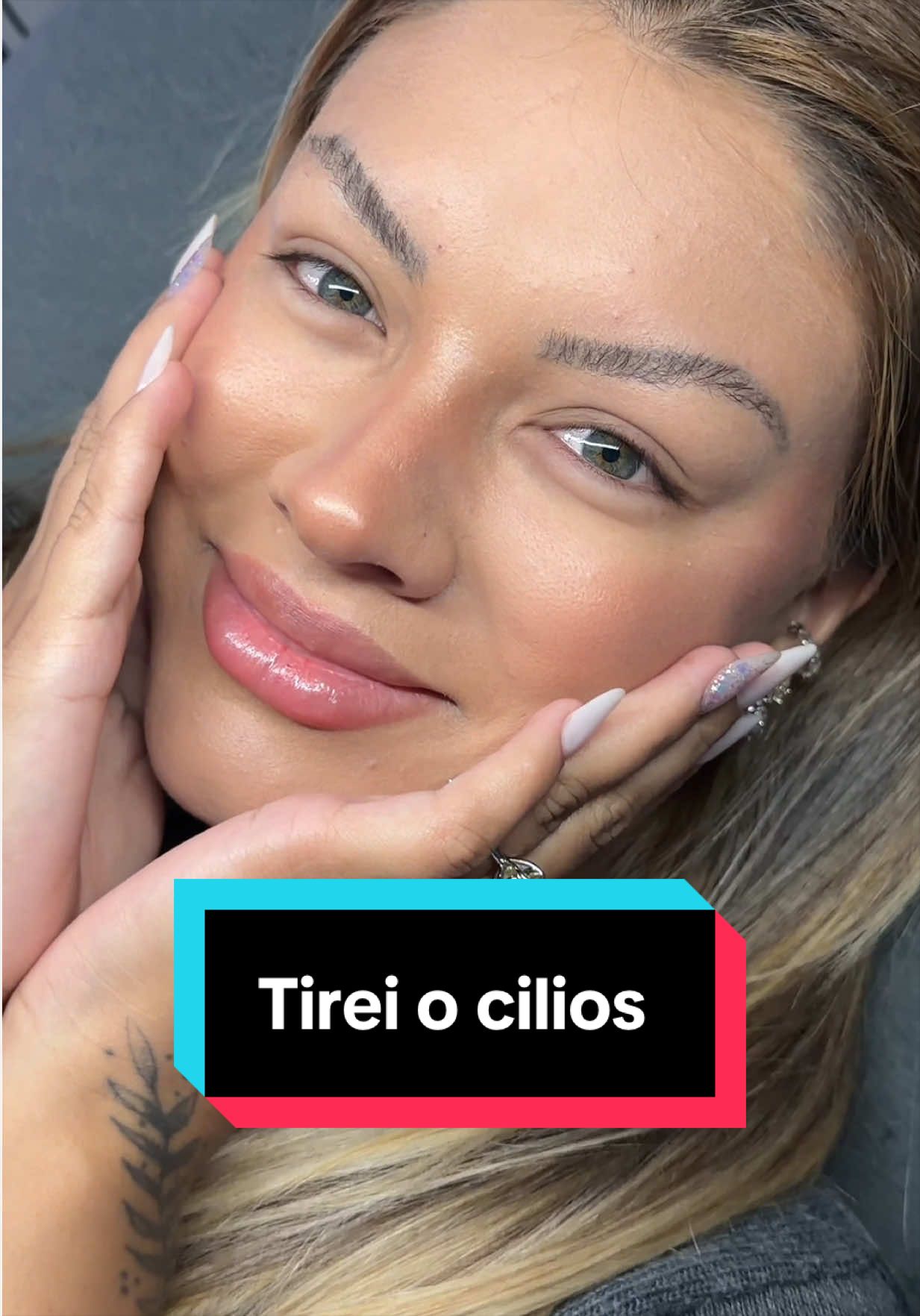 @Alessandra Andrade