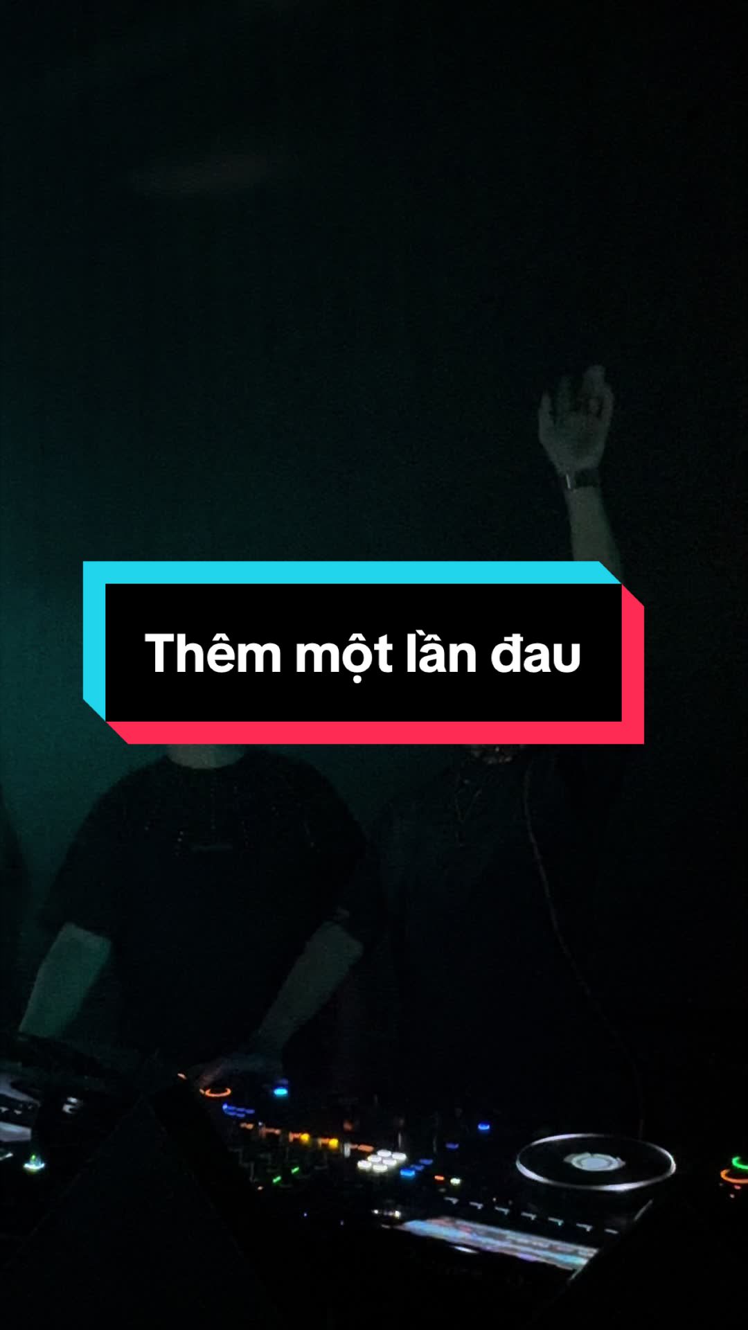 @DJ C&Ocirc;NG MIO