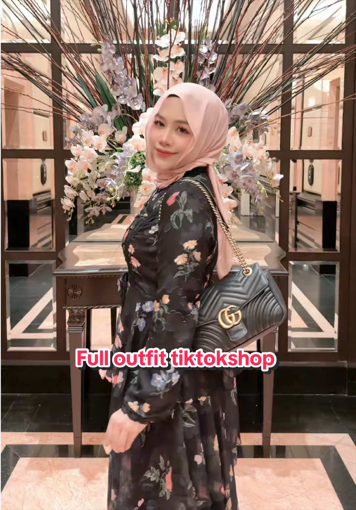 @Founder Hayda Scarf