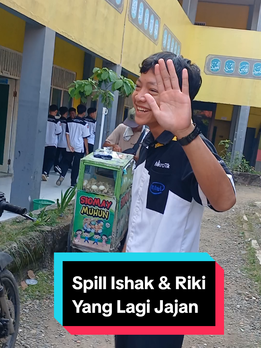@Galeriku_di_Sekolah