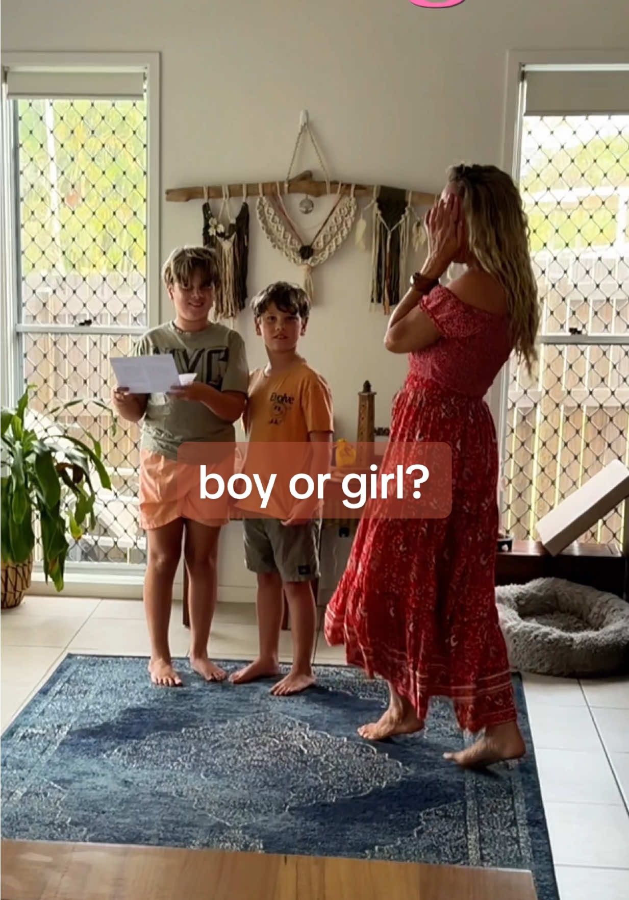@Laura | mum of 3