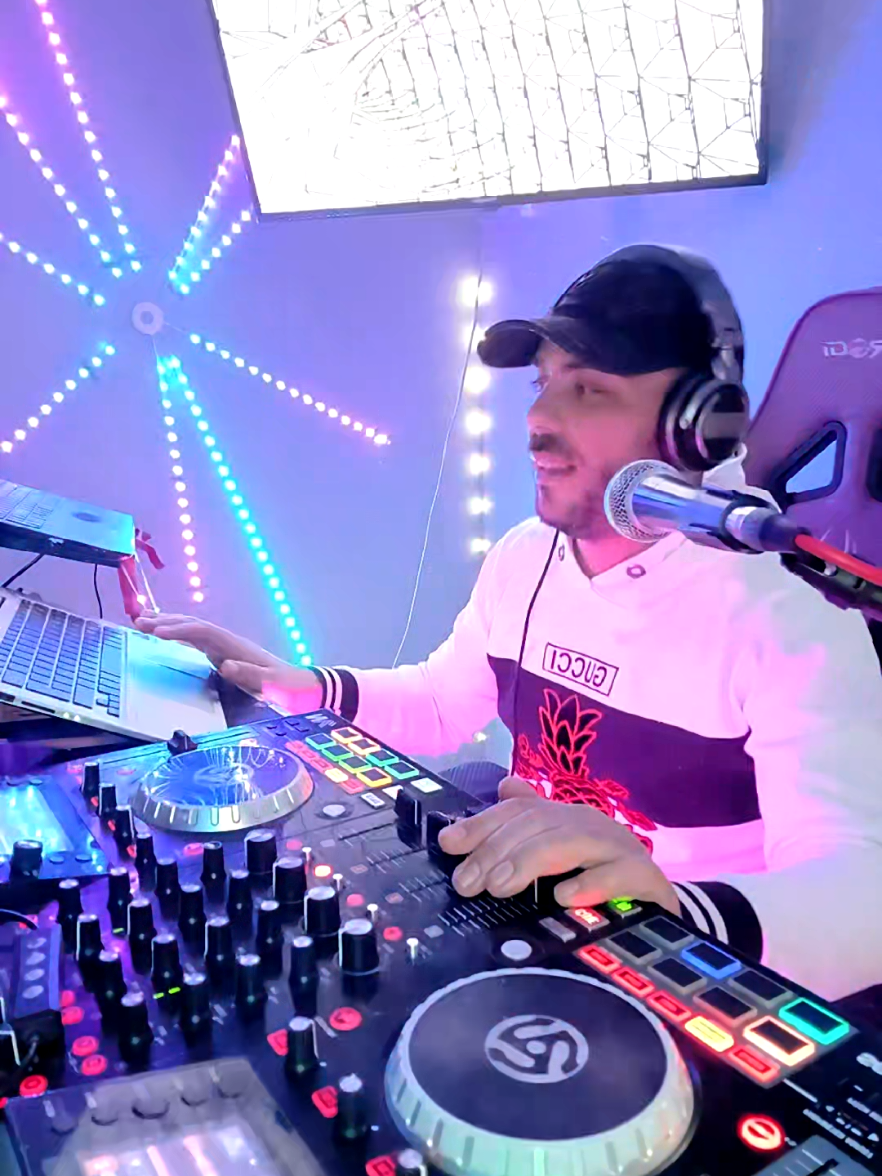 @Dj Monder.