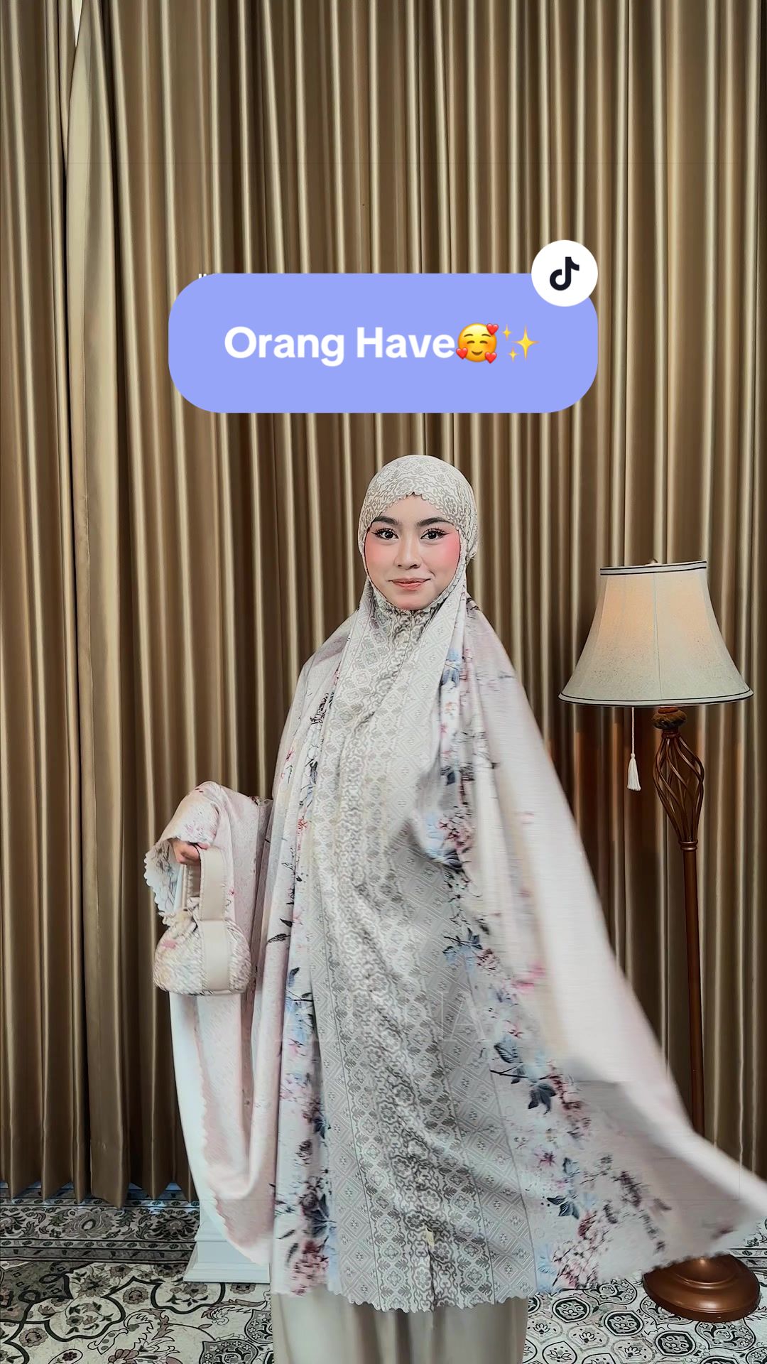@Alluna