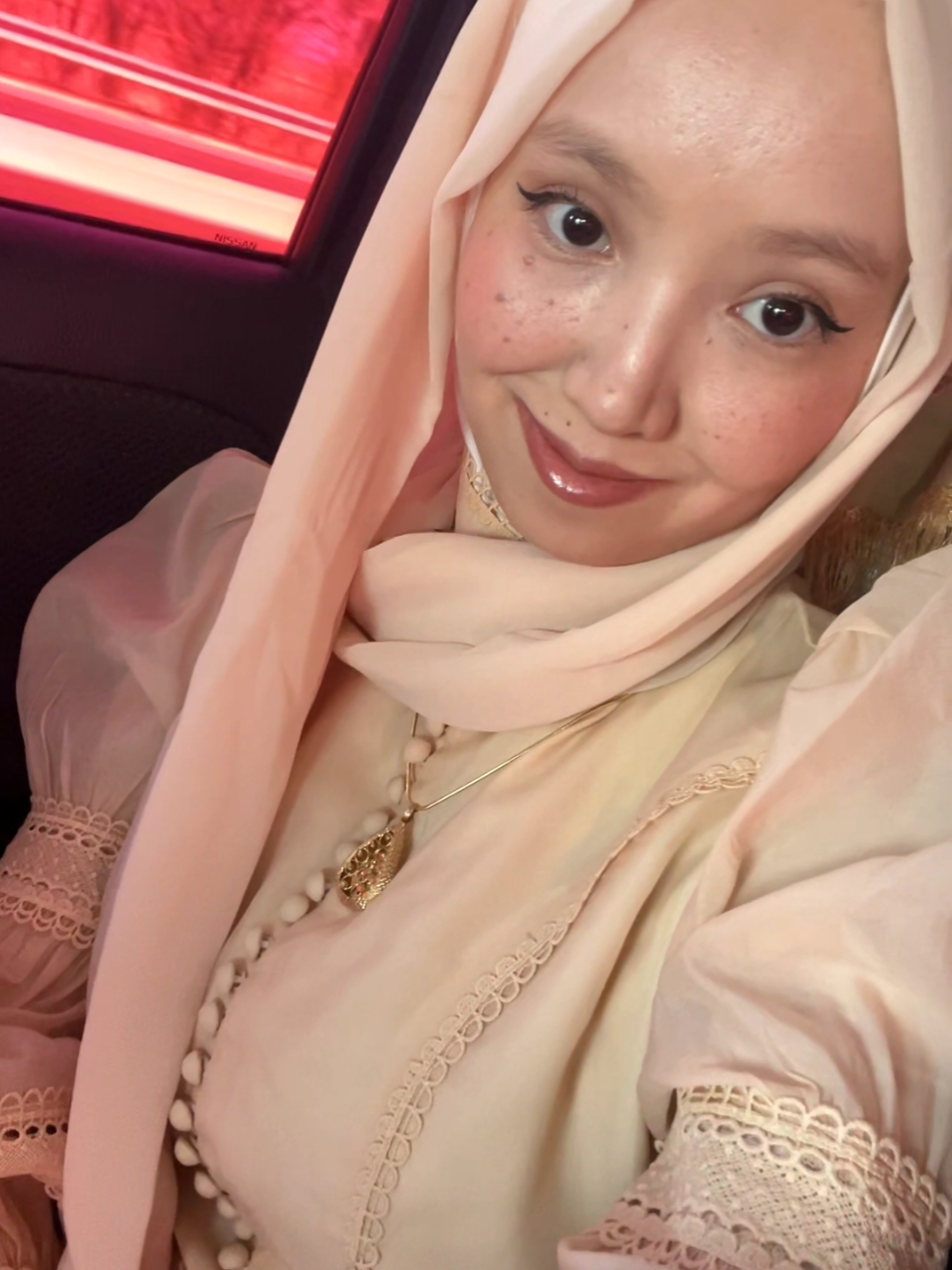 @Adeka🌟