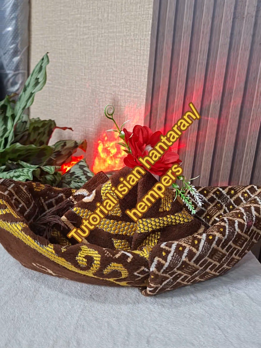 @Siti Fatimah|Gift Box