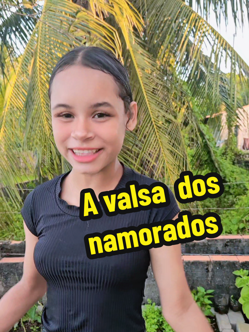 @BEATRIZ COM PAPAI