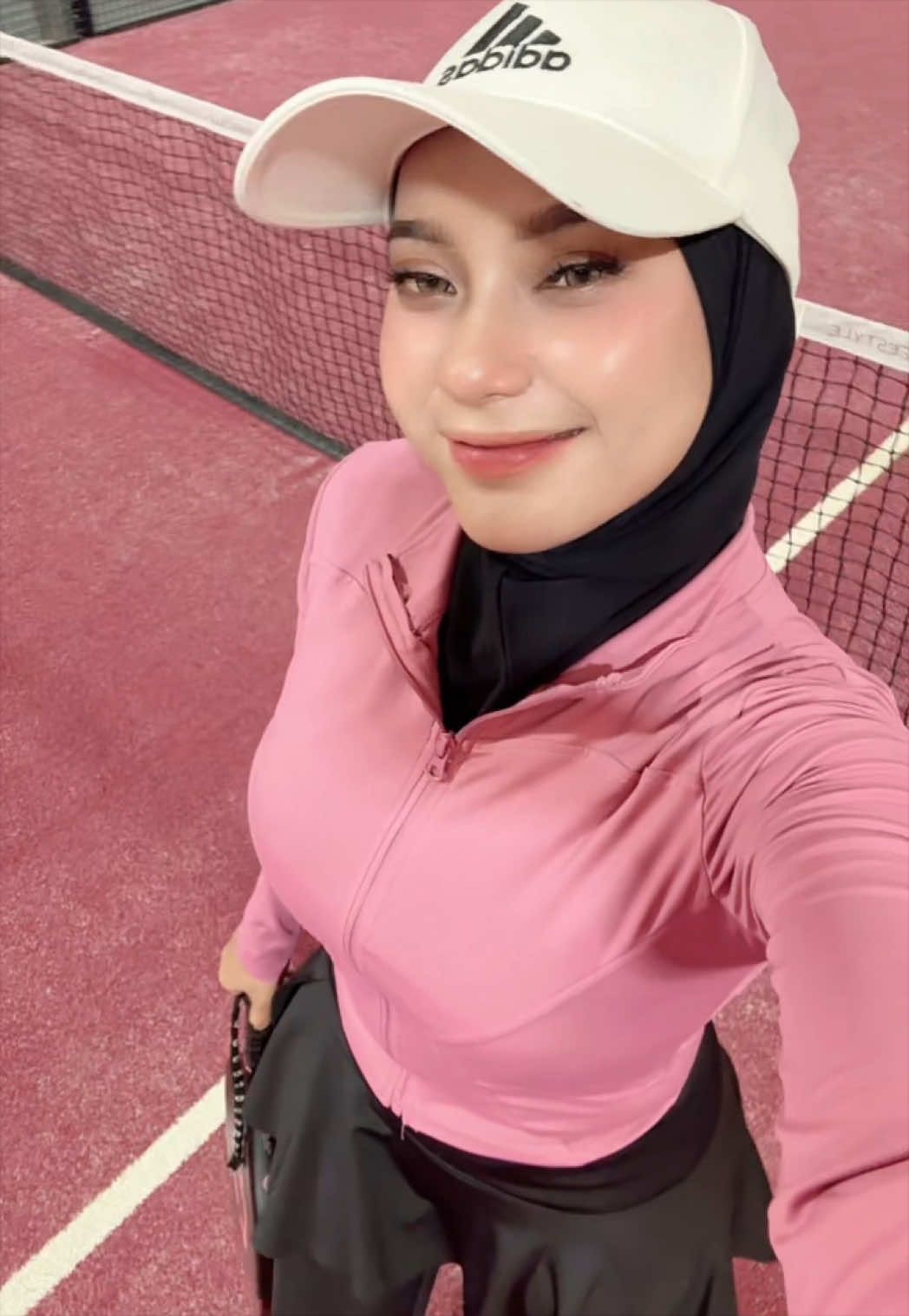 @weninurcahyaaᥫ᭡