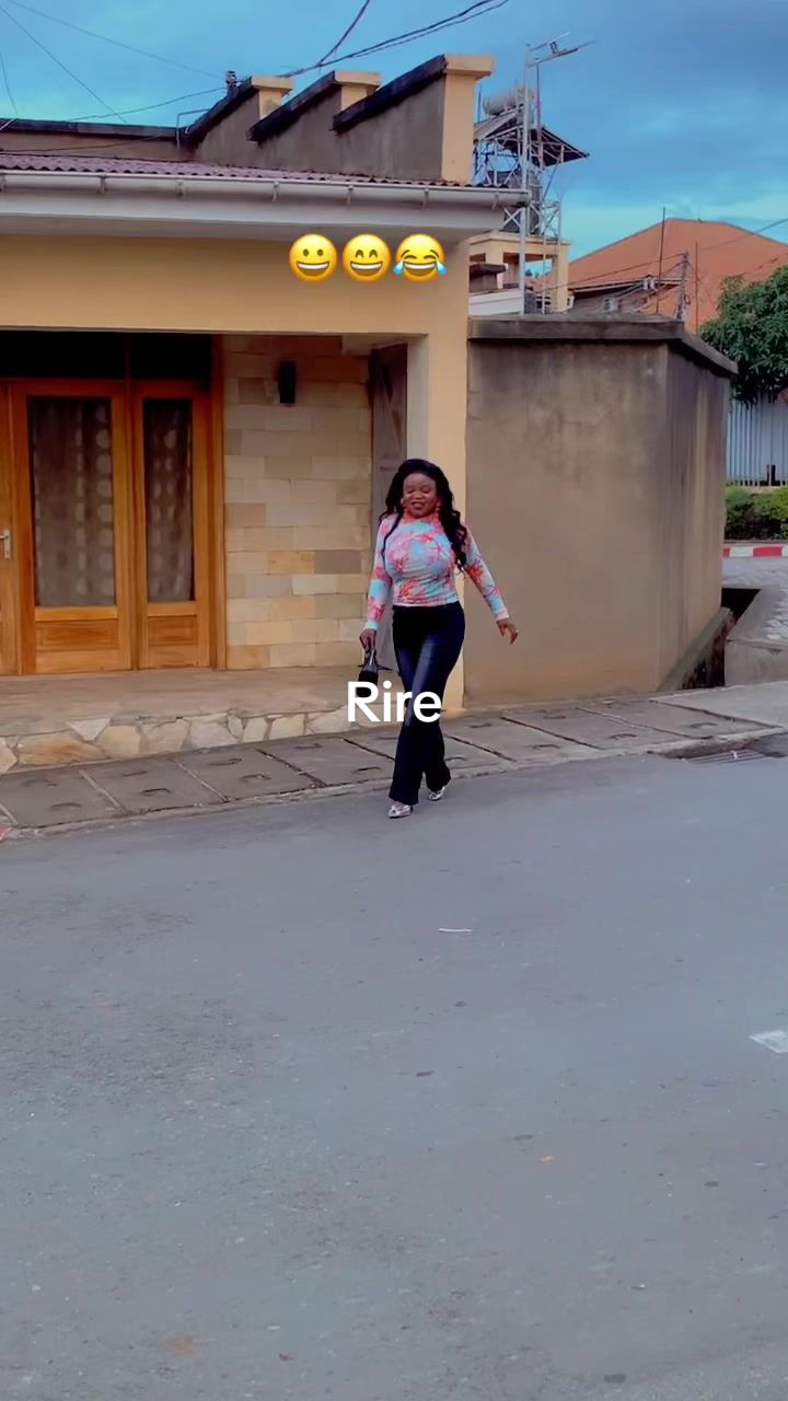 @R&eacute;b&eacute;cca madame PR