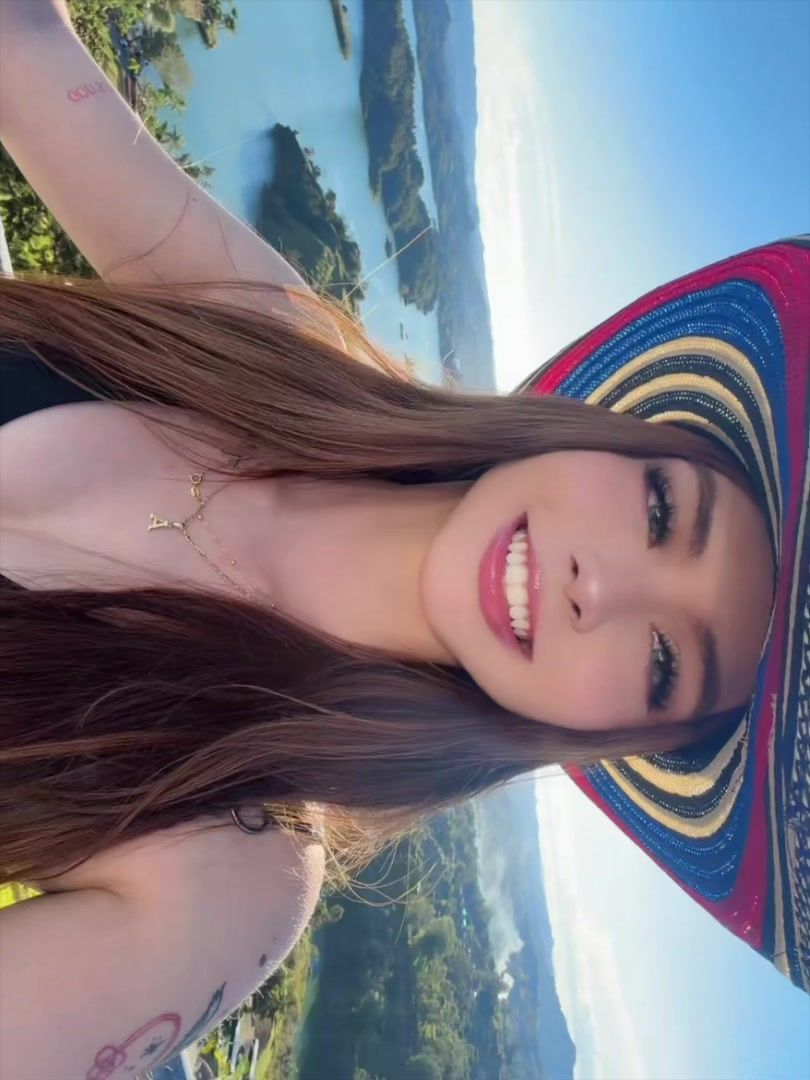 @Anita Vega 🍭